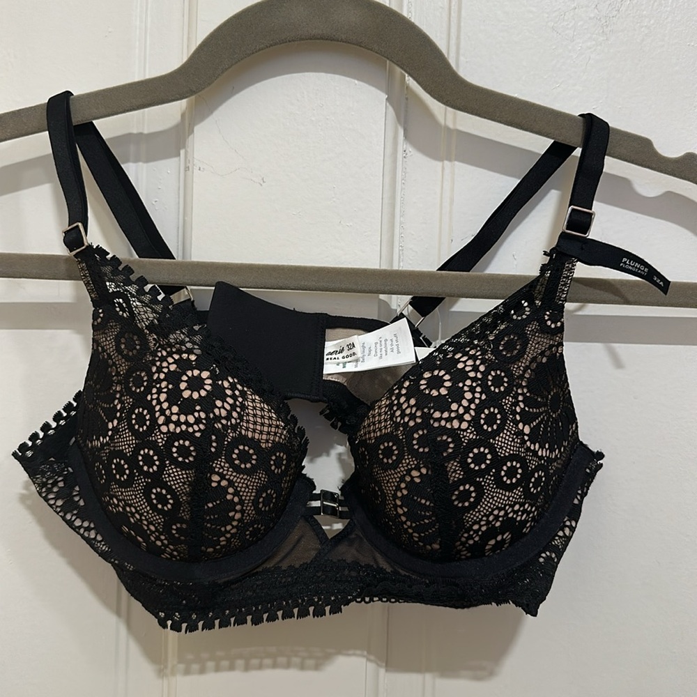 Aerie Real Power Plunge Size 32A Push-up Bra